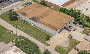 8816-8820 Directors Row — close aerial of the building